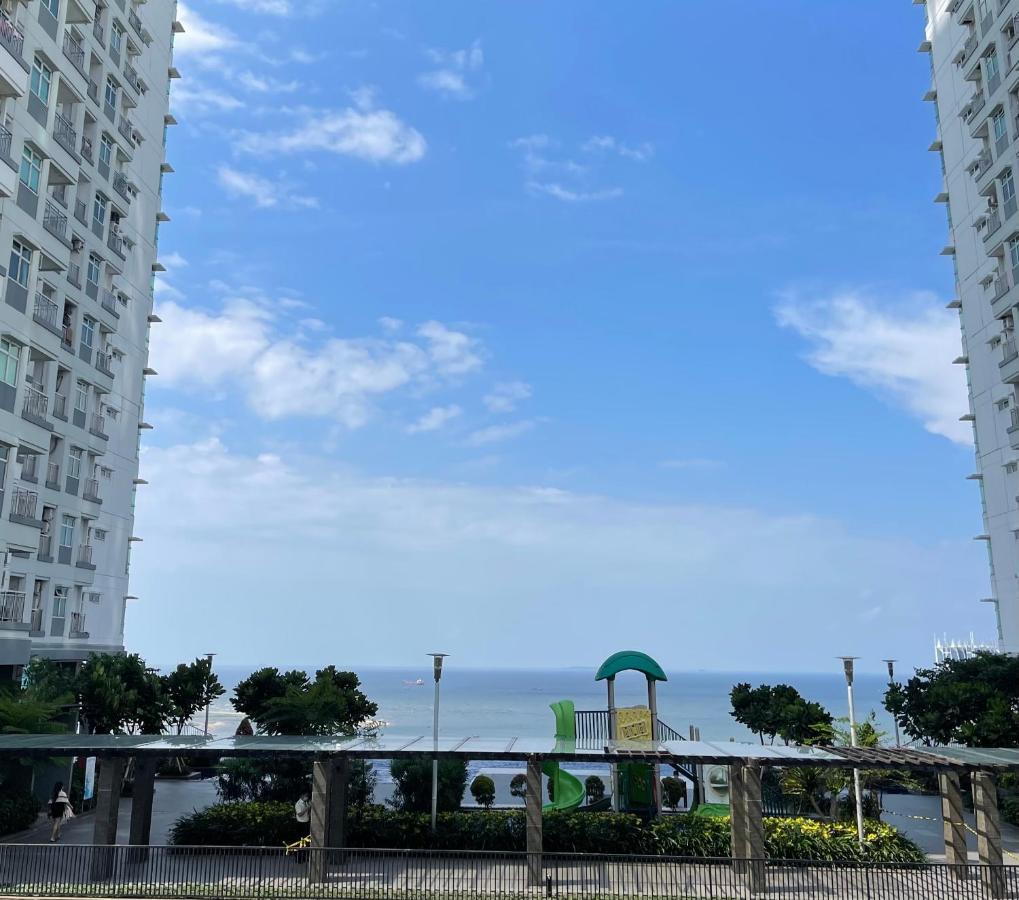 Apartment With Seaview Free Netflix At Baywalk Mall Tower D Jakarta